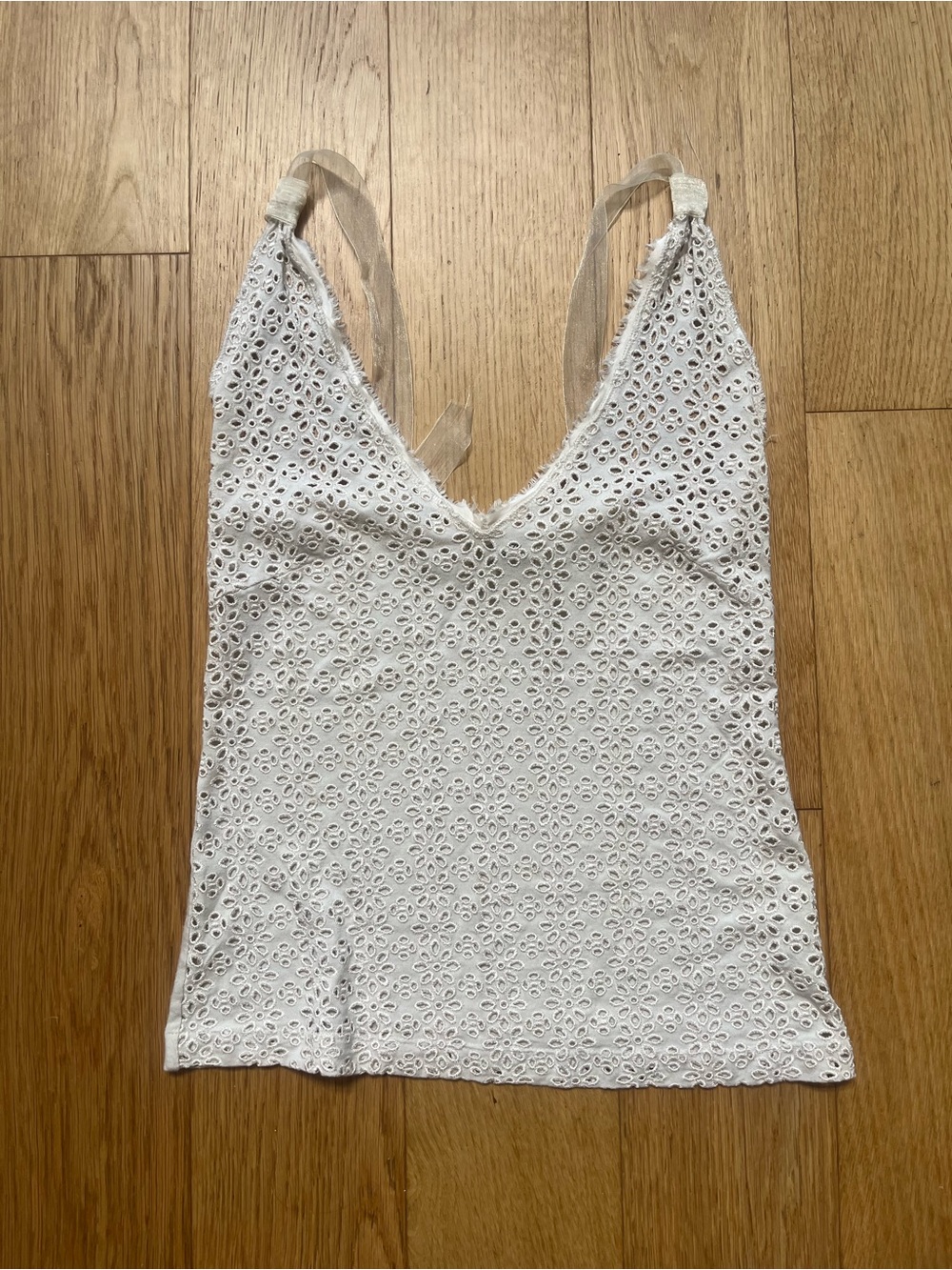3/$15 Vintage MNG Suit Cream Eyelet V-Neck Cami Tank top